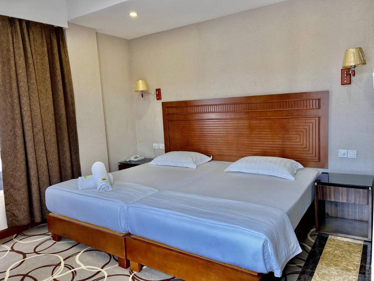 Fan Holiday Hotel Kuala Lumpur Bagian luar foto